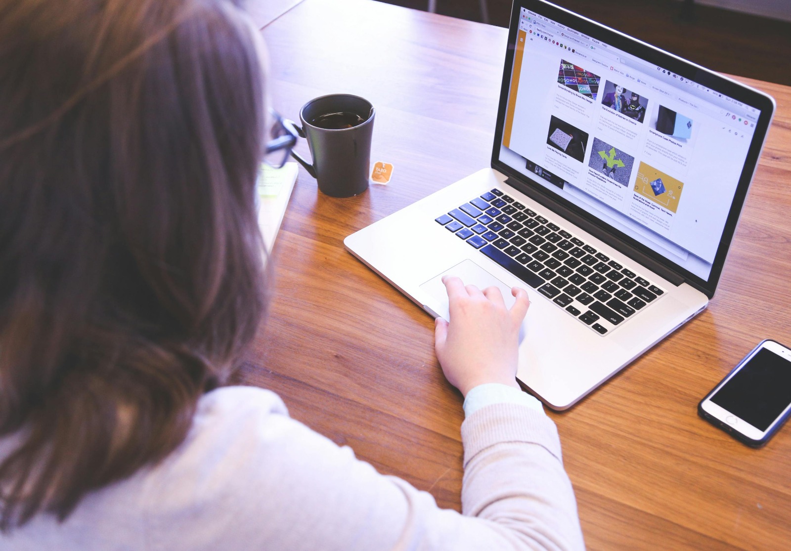 Boost Your Small Business Marketing with AI: A Practical How-To Guide